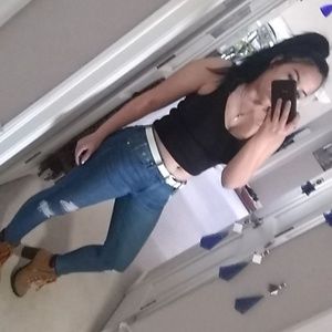 Meet your Posher, Regina